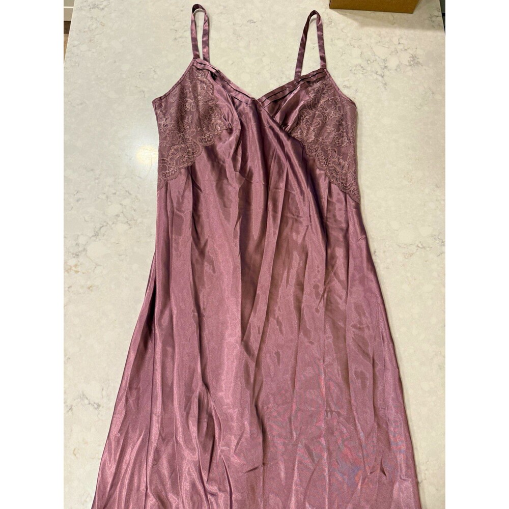 Jones New York Women's Purple Satin Lace Trim V-Neck Sleeveless Gown L
